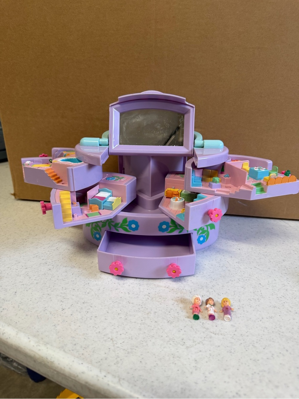 Polly Pocket Vintage 1991 PULLOUT PLAYHOUSE Jewelry Box Great Condition 3 Dolls - Picture 3 of 10